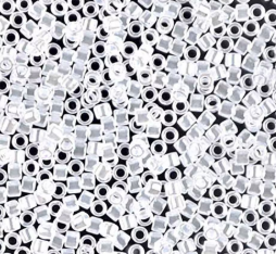 DELICA 10/0 LINED CRYSTAL/WHITE LUSTER